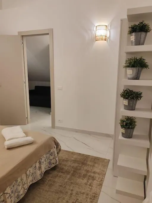 Casa Marco Aurelio Al Mare Apartment Marina di Massa