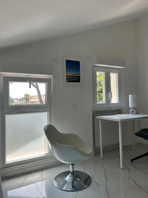 Casa Marco Aurelio Al Mare Apartment Marina di Massa 0*,